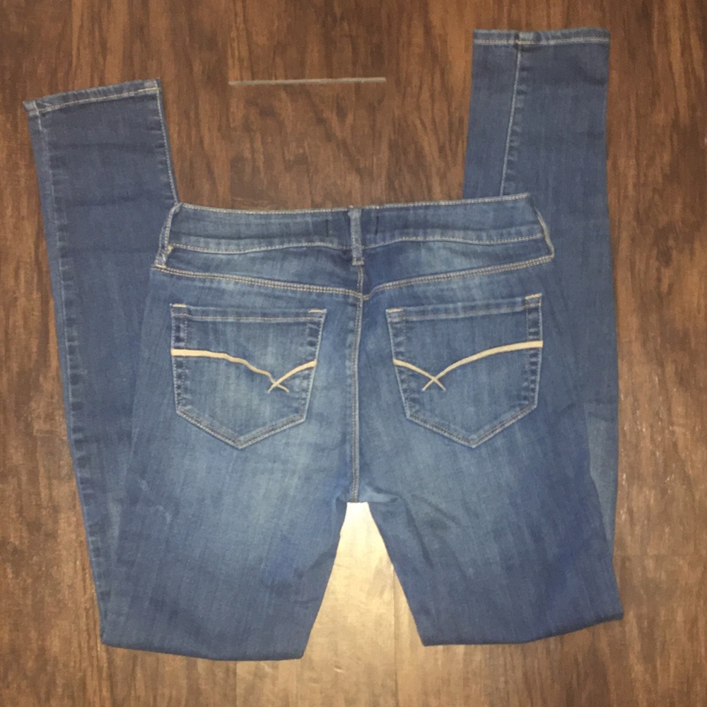 Bullhead size 7 women’s jeans - Picture 4 of 5